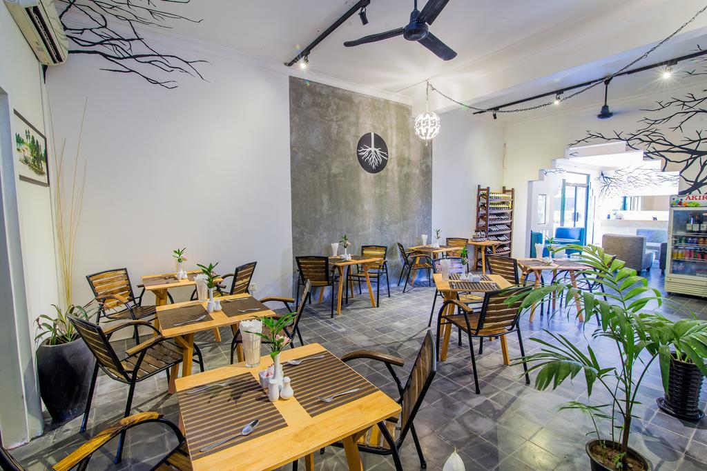 Ashia Hotel & Lounge 시엠리아프 외부 사진